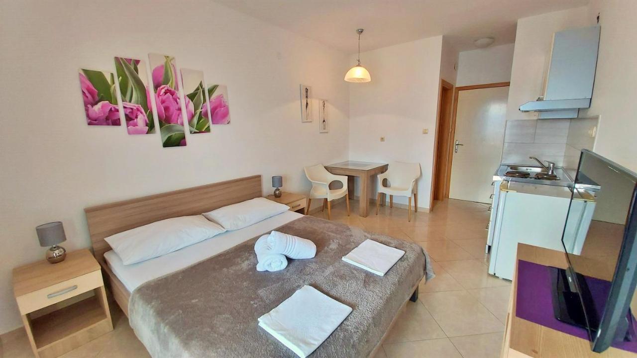 Apartments Nemira Omis Ngoại thất bức ảnh