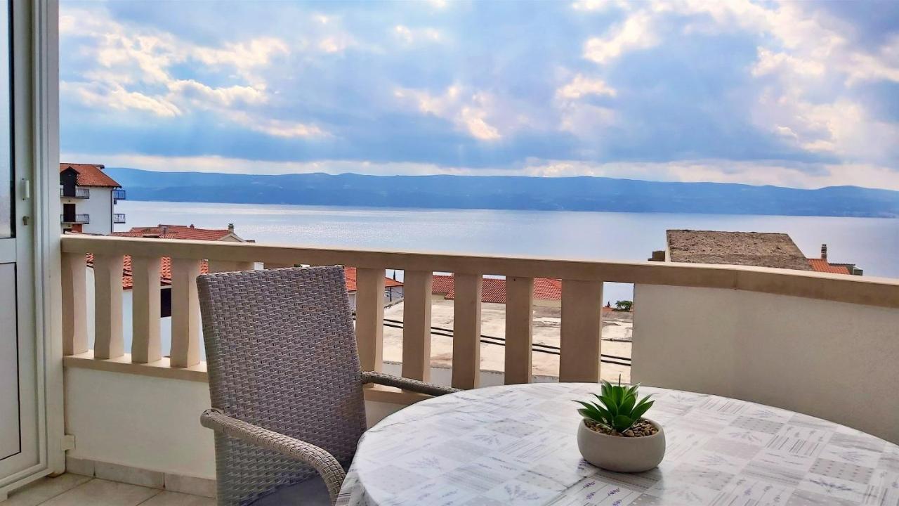 Apartments Nemira Omis Ngoại thất bức ảnh