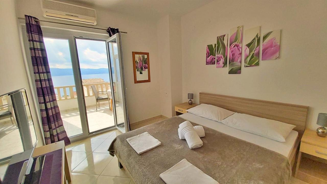 Apartments Nemira Omis Ngoại thất bức ảnh