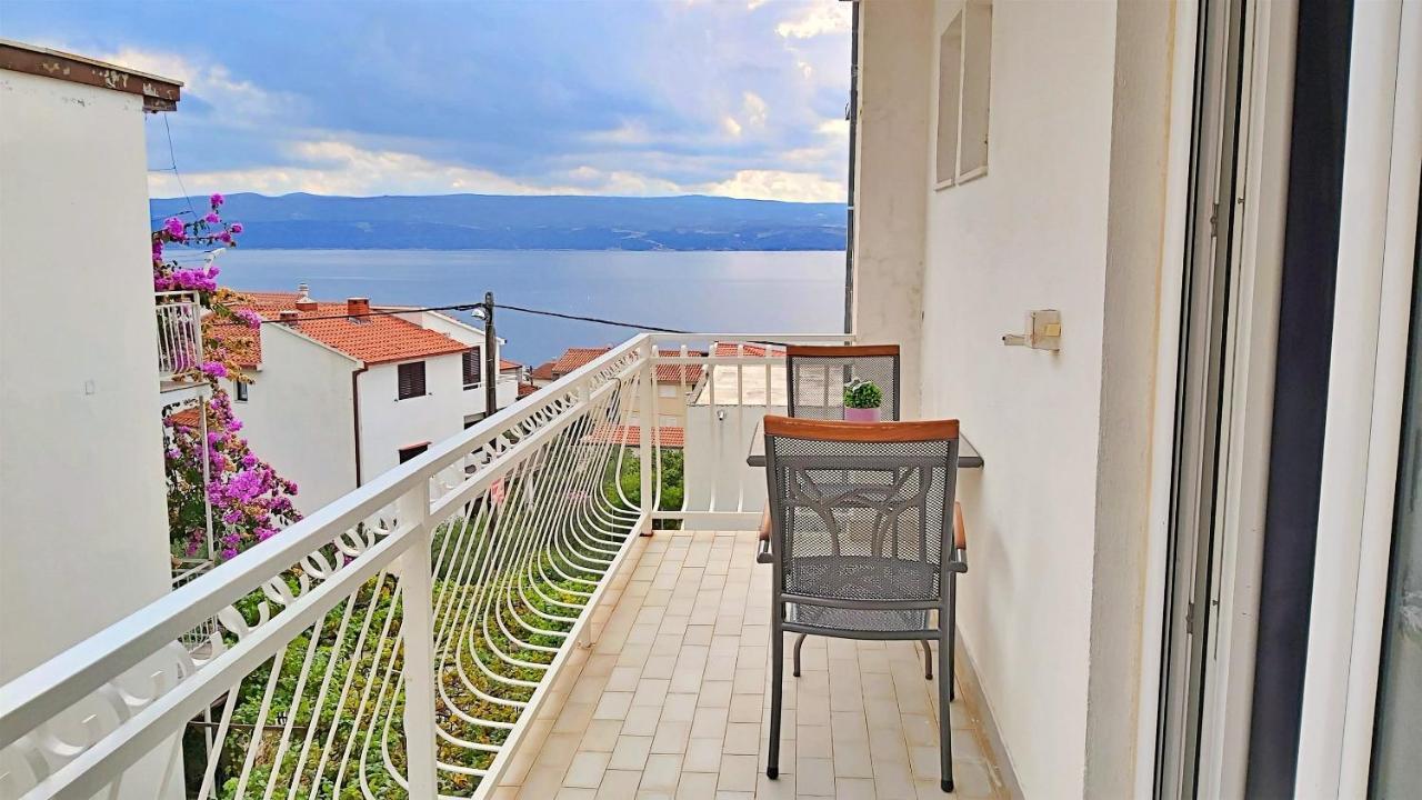 Apartments Nemira Omis Ngoại thất bức ảnh