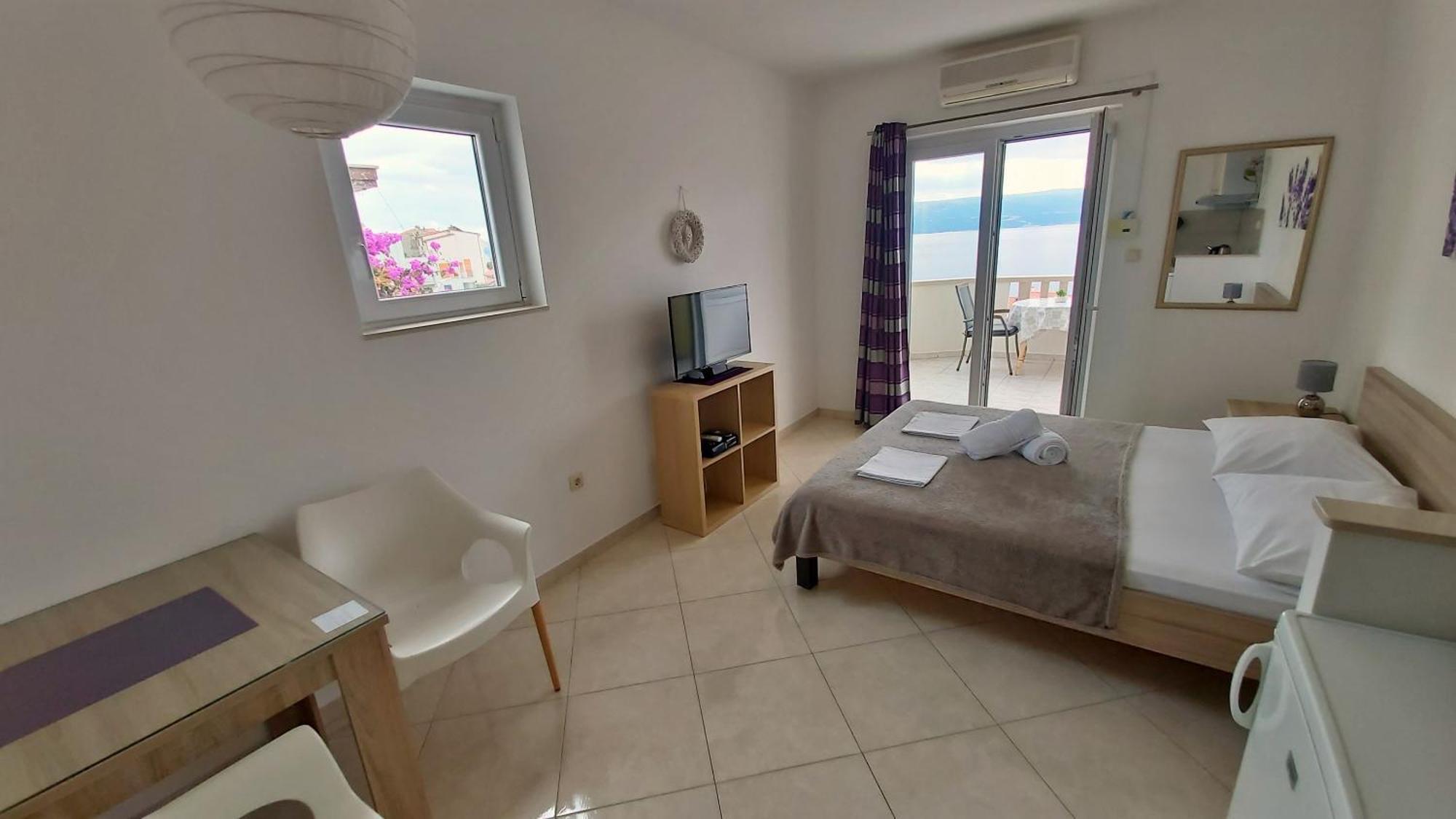 Apartments Nemira Omis Phòng bức ảnh